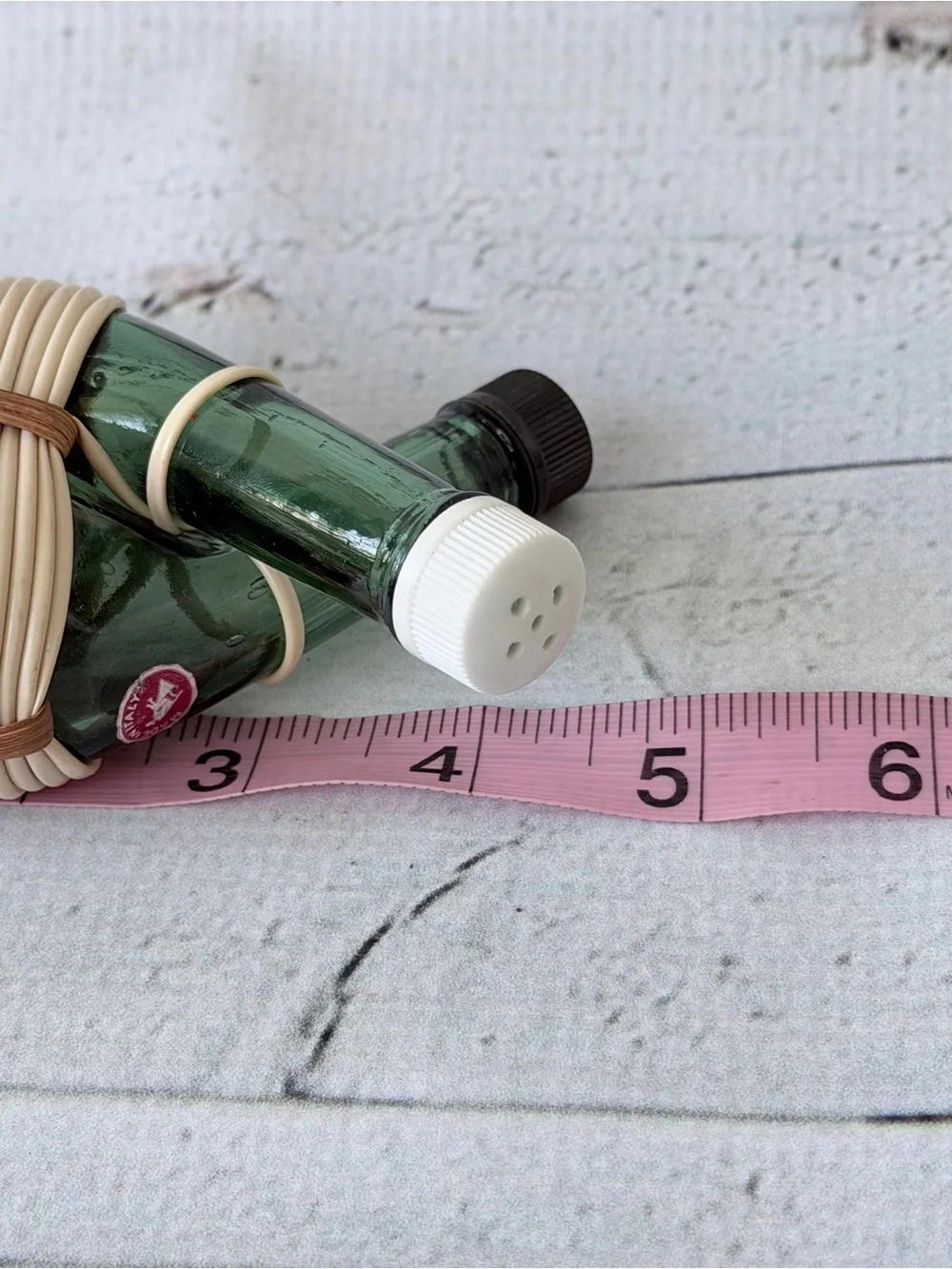 Vintage Made In Italy Mini Chianti Wine Bottle Salt & Pepper Shakers Set